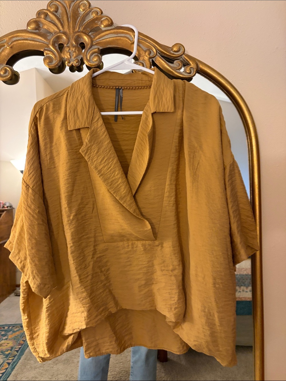 Anthropologie Dylan Short Sleeve Wide Placket shirt